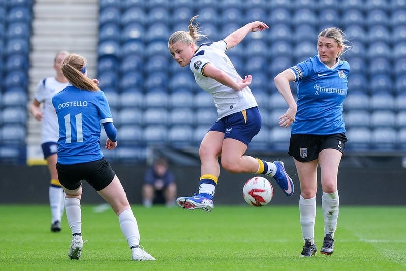 In the Women's FA Cup 14 Teams Advanced on Penalties