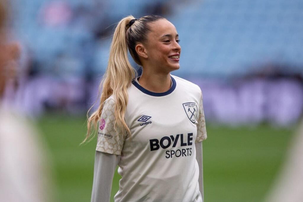 Sunderland Women Make the Late Loan Signing of Ria Bose