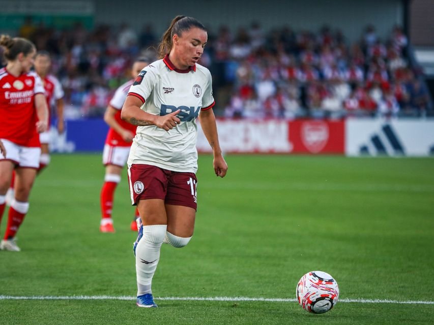 Jodie Hutton Signs New One Year Deal with Charlton Athletic Women