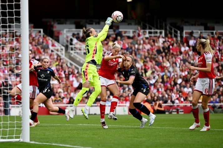 arsenalfcvcrystalpalacefcbarclayswomenssuperleague202627 womensfootballmagazinecom Arsenal FC v Crystal Palace FC Barclays Women's Super League 2026/27
LONDON, ENGLAND - SEPTEMBER 13: