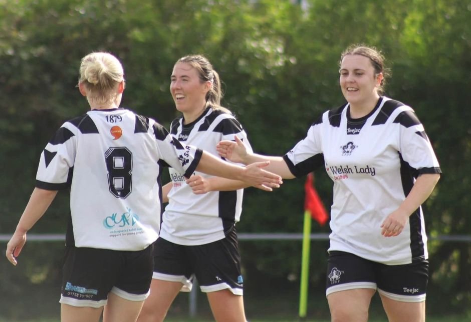 Pwllheli Cause Upset in the Bute Energy Welsh Cup