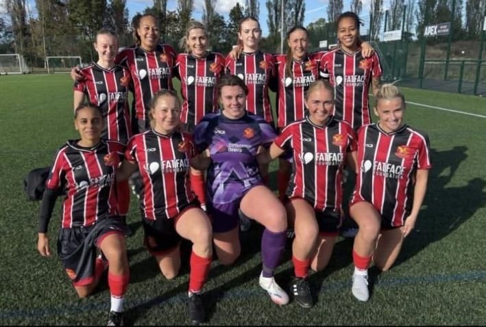Leeds Modernians Womens FC womensfootballmagazinecom Leeds Modernians Women's FC