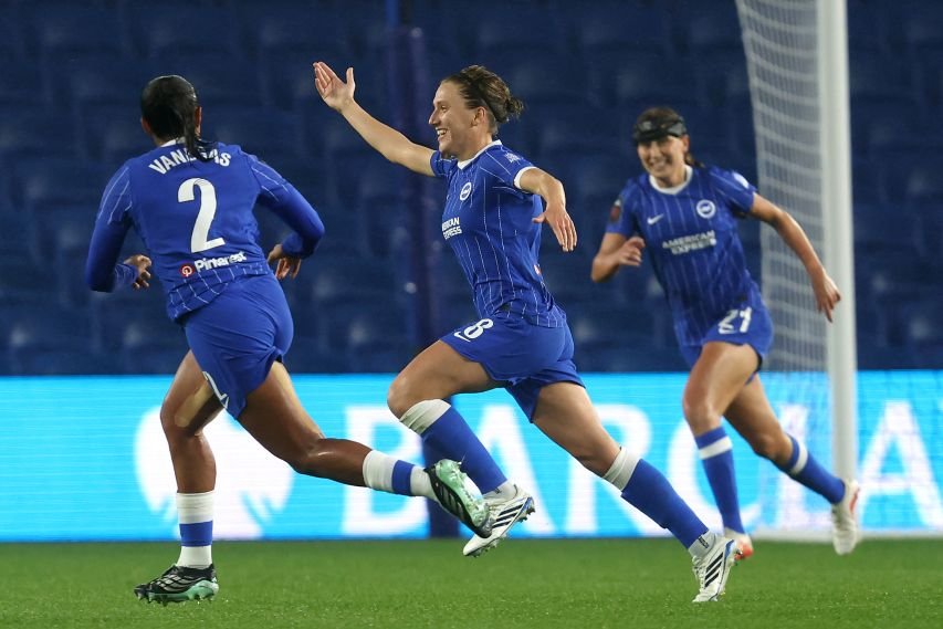 brightonandhovealbionvwesthamunitedbarclayswomenssuperleague202627 womensfootballmagazinecom Brighton Women Up Four Places With Victory Over West Ham