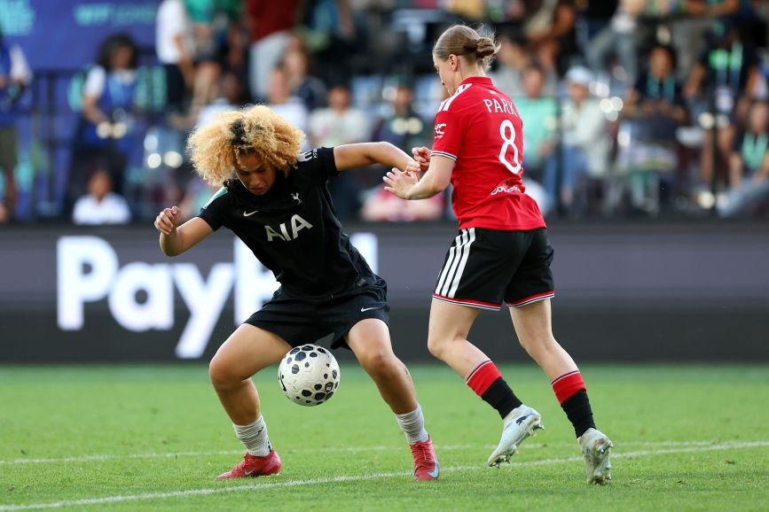 Portsmouth Women Secure the Loan Signing of Rania Oukriss